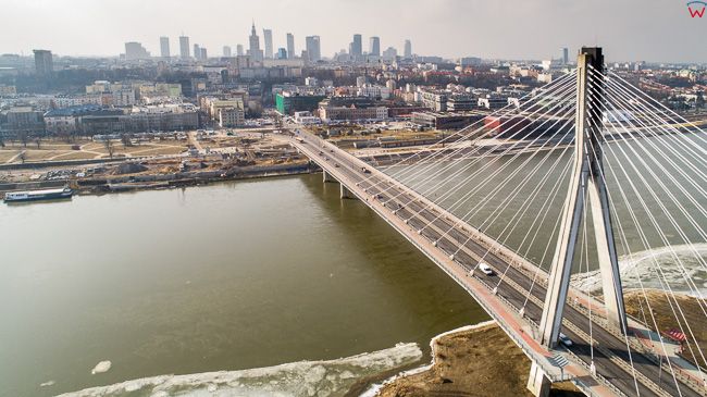 Warszawa, most Swietokrzyski na Wisle. EU, PL, mazowieckie. Lotnicze.
