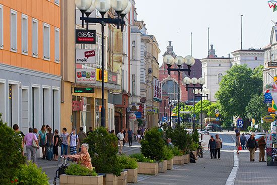 Opole, panorama na Aleje Krakowska. EU, PL, Opolskie.