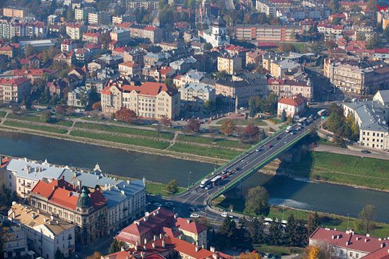 Most Orlat Przemyskich na Sanie w Przemyslu. EU, Pl, podkarpackie. Lotnicze.