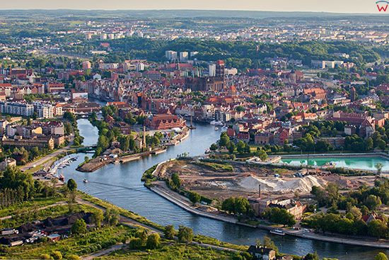 Gdansk, panorama lotnicza na Glowne Miasto od strony NE. EU, PL, Pomorskie. Lotnicze.
