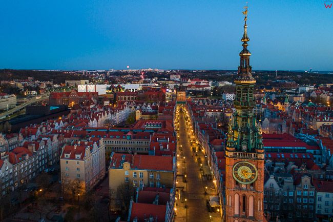 Gdansk, panorama miasta z lotu ptaka-Ratusz i ul Dluga. EU. PL,Pomorskie. Lotnicze.