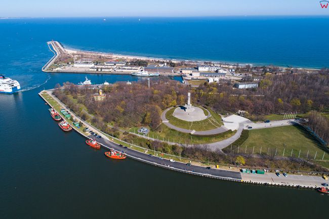 Gdansk, panorama miasta z lotu ptaka- Pomnik Westerplatte. EU. PL,Pomorskie. Lotnicze.