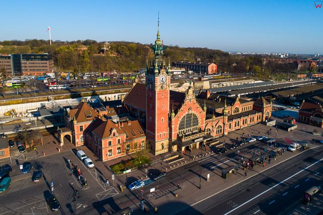 Gdansk, panorama miasta z lotu ptaka-Dworzec PKP. EU. PL,Pomorskie. Lotnicze.
