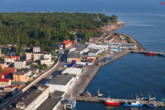 Port w Helu. EU, Pl, Pomorskie. LOTNICZE.