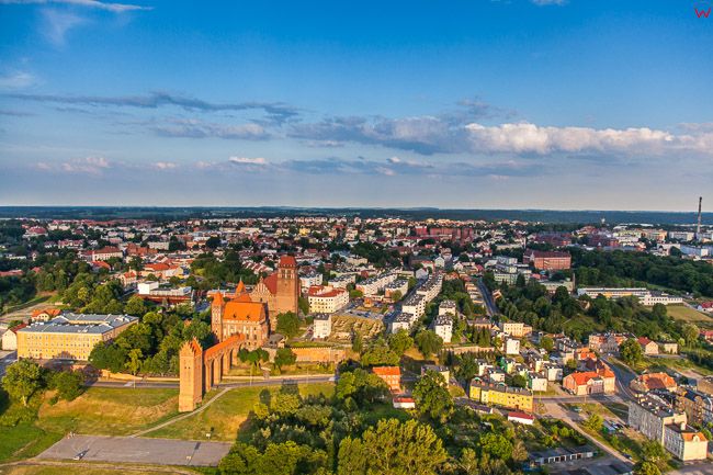 Kwidzyn, panorama na Zespol Katedralno - Zamkowy od strony W. EU, Pl, Pomorskie. Lotnicze.