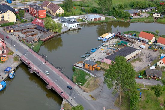 Leba. Most na rzece Leba. EU, PL, Pomorskie, Lotnicze.