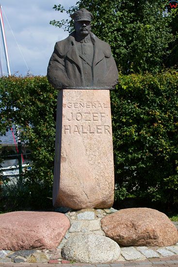 Puck, Pomnik Jozefa Hallera. EU, PL, Pomorskie.