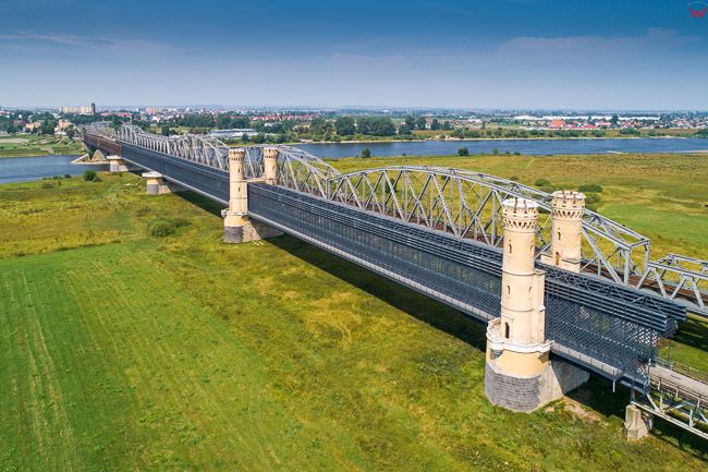 Tczew, most drogowy i kolejowy. EU, PL, Pomorskie. Lotnicze.