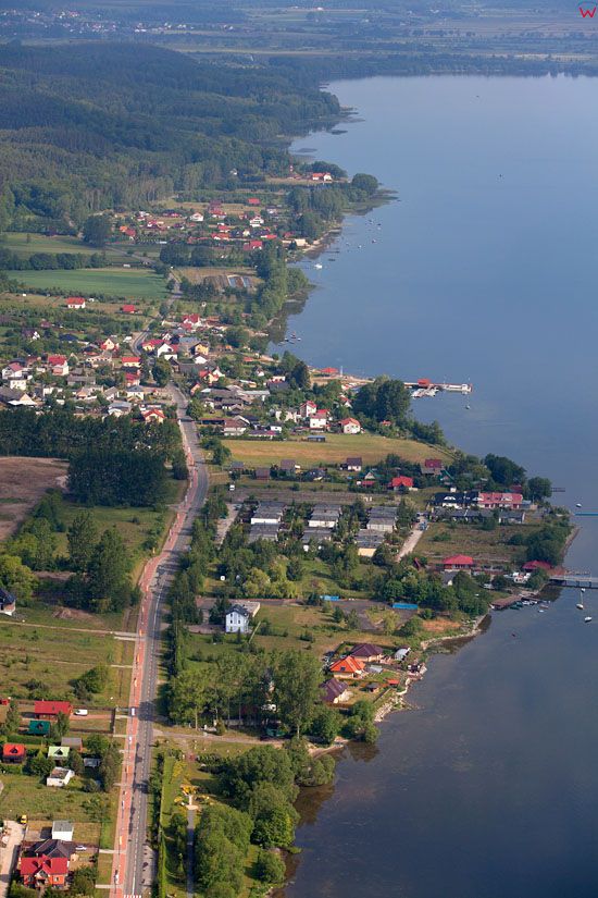 Jezioro Zarnowieckie. Czymanowo. EU, PL, Pomorskie, Lotnicze.