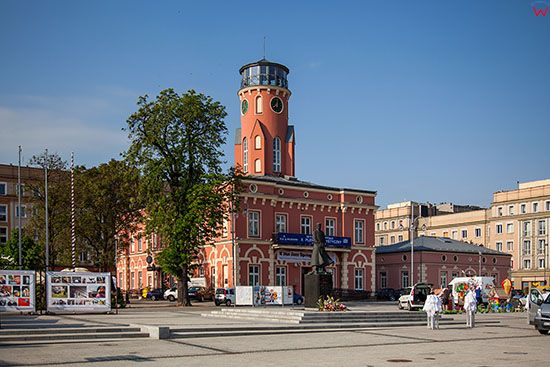 Czestochowa, Plac Wladyslawa Bieganskiego z Ratuszem. EU, PL, Slaskie.