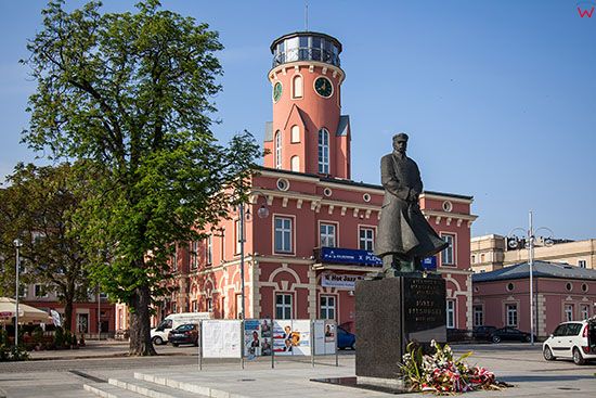 Czestochowa, Plac Wladyslawa Bieganskiego z Ratuszem. EU, PL, Slaskie.