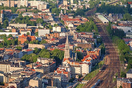 Katowice, panorama od strony dworca PKP w kierunku E. EU, Slaskie. Lotnicze.