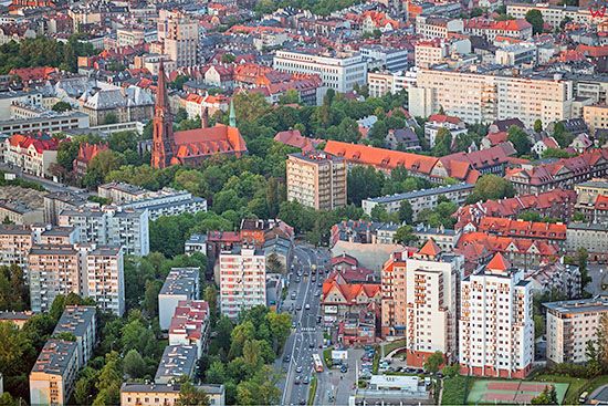 Katowice, panorama na srodmiescie od strony SW. EU, Slaskie. Lotnicze.