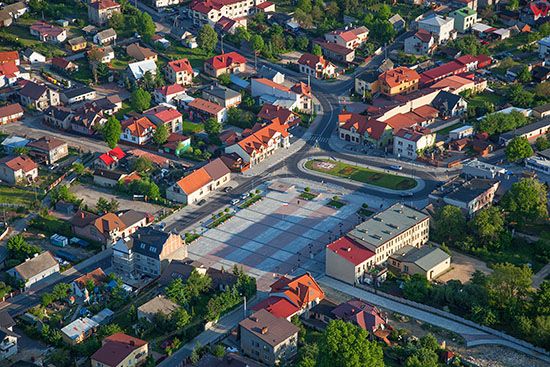 Olsztyn, panorama na rynek i centrum miasta. EU, Pl, Slaskie. Lotnicze.