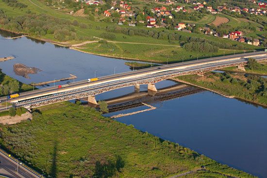 Sandomierz - most na Wisle. EU, Pl, Swietokrzyskie. LOTNICZE.