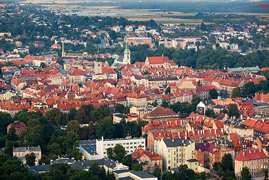 Kalisz, panorama lotnicza na stare miasto od strony SW. EU, Pl, Wielkopolskie. Lotnicze.
