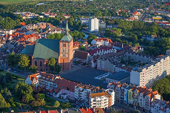 Kolobrzeg, panorama na Stare Miasto. EU., Pl, Zachodniopomorskie. Lotnicze.
