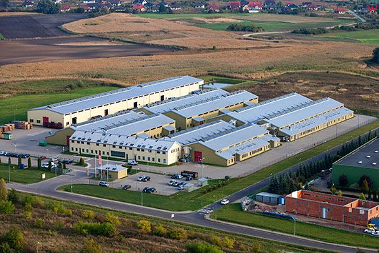 Gniezno, fabryka okien Velux. EU, Pl, Wielkopolskie. Lotnicze.