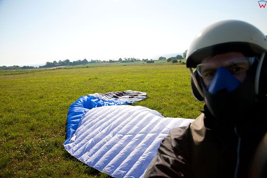 Lotnicze, Pl, Pomorskie. Paralotniarz. Swarzewo.