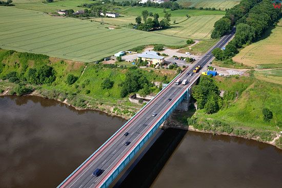 Lotnicze, Pl, pomorskie. Most drogowy na Wisle w Knybawie k. Tczewa.