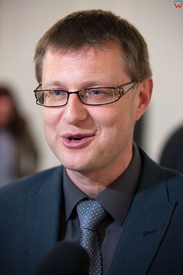 Artur Dunin - poseĹ‚ na Sejm VI i VII kadencji.