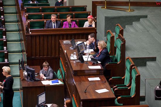 Sala Posiedzen Sejmu RP, Stol Prezydialny.
