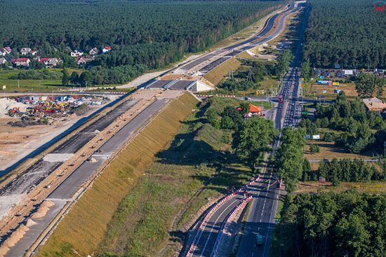 Torun. Budowa poludnowego odcinka Autostrady A1. EU, Pl, Kujaw-Pom. LOTNICZE.