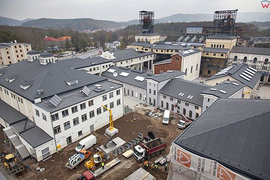 Walbrzych, 30.10.2014 r. ostatnie prace przed majacym nastapic otwarciem Centrum Nuki i Sztuki na terenie dawnej Kopalni Wegla Kamiennego Julia. EU, PL, Dolnoslaskie.