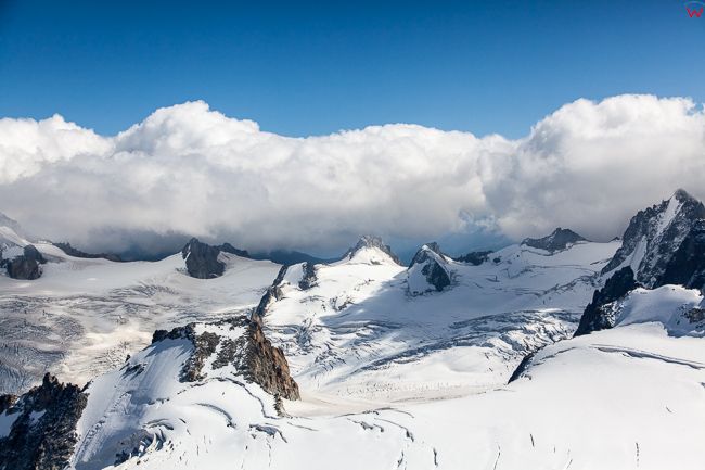 Aiguille du Midi 3842 m n.p.m. (Francja) 09.09.2015 r szczyt i jednoczesnie gorna stacja kolejki gorskiej.