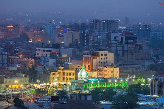 Irak, Karbala. Panorama od strony polnocnej miasta na Holy Shrine of Imam Husayn.