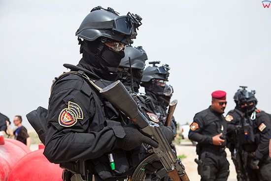 Irak, Al-Hindiyah, 18.03.2014 r. Cwiczenia jednostki specjalnej irackiego SWAT-u.