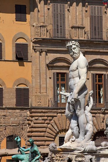 Fontanna Neptuna przy Piazza della Signoria we Florencji. EU, Italia.