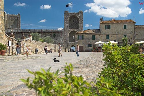 Włochy-Italia. Toscana-Toskania, zamek Monteriggioni.