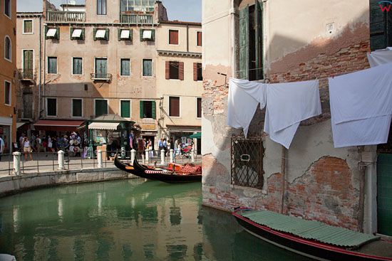 Wenecja, kamienice przy Campiello Maddalena. EU, Italia, Wenecja Euganejska.