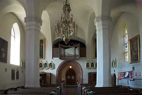 Litwa-Kowno (Kaunas). Wnętrze kościoła Wniebowzięcia NMP (kościół Witolda)