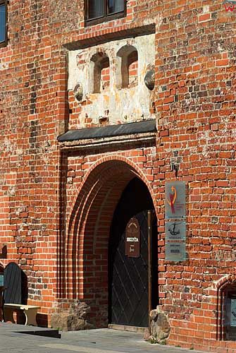 Litwa-Kowno (Kaunas). Gotycka zabudowa przy ul. Wileńskiej.