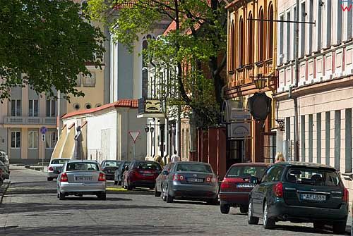 Litwa-Kowno (Kaunas). Kamienice przy rynku.