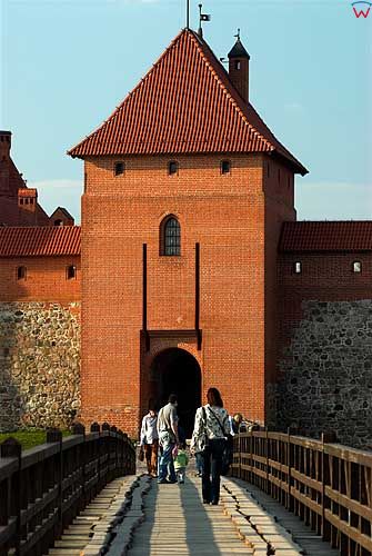 Litwa-Troki. Most prowadzący do zamku