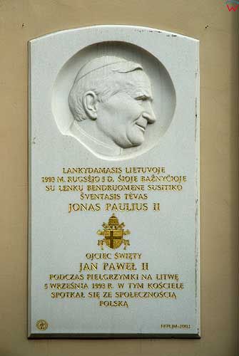Litwa-Wilno. Tablica na kościele św. Ducha-Dominikanie