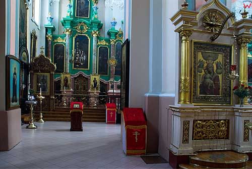 Litwa-Wilno. Wnętrze cerkwi św. Ducha.