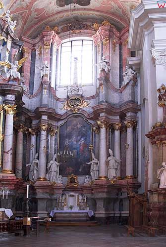 Litwa-Wilno. Wnętrze kościoła św. Ducha.