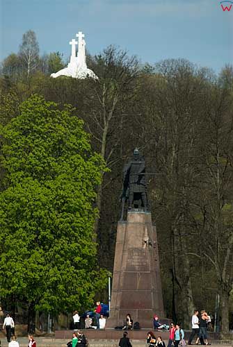 Litwa-Wilno. Plac katedrlalny z panoramą na Górę Trzykrzyska.