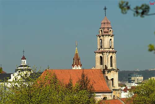 Litwa-Wilno. Panorama miasta, wieża kościoła Augustynianów.