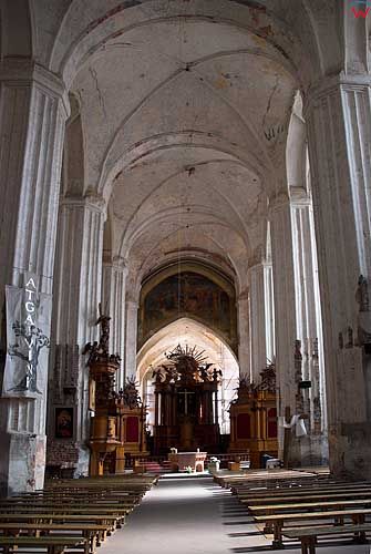 Litwa-Wilno. Wnętrze kościoła Bernardynów.