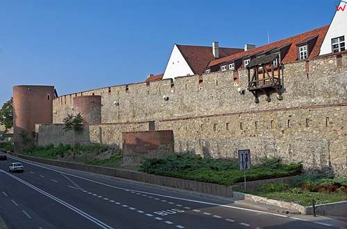 Bratysława, mury obronne