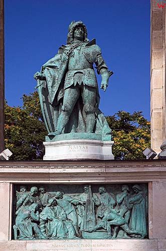 Budapeszt. Figury na pomniku milenium